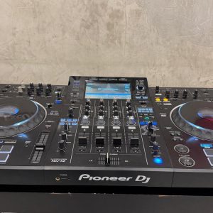 XDJ-XZ (semi nova)